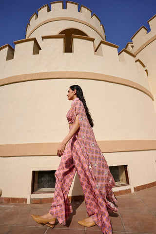 PINK BLUE GEOMETRIC PRINT PALAZZO WITH TOP AND JACKET
Stylish contemporary ensemble featuring a geometric print palazzo set paired with a matching blouse and jacket in vibrant pink and blue tones, perfect for a bold fusion festive look. Designed by Ease
