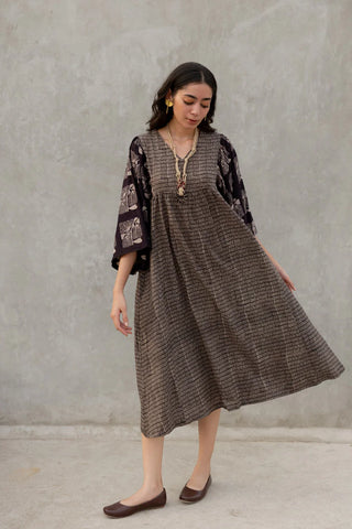 Inari grey and black cotton kaftan sleeve midi dress, boho hand block print - flared skirt, vacation dress