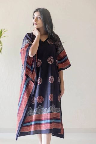 Maya black and red circle print cotton freesize kaftan dress, boho block print - relaxed seated look