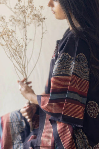 Maya black and red circle print cotton freesize kaftan dress, boho block print - striped sleeve and wave print detail