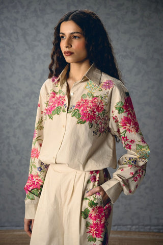 Airi ivory co-ord set for women creating an elegant designer look, perfect for wedding celebrations, festive gatherings, cocktail parties, luxury dinners and sophisticated evening occasions.