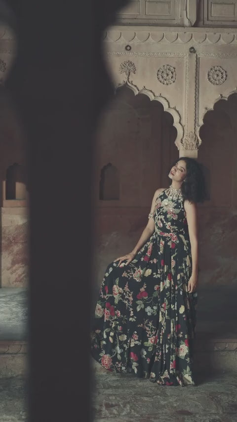 Paulmi and Harsh Grace black contemporary jumpsuit dress video