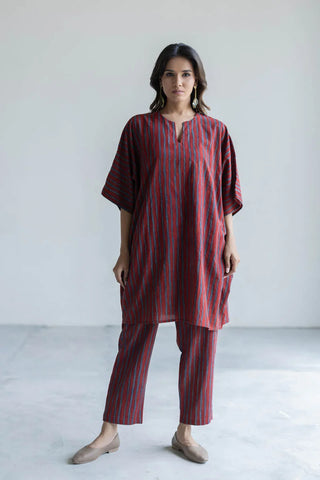 Kaftan-style top from the Vrajbhoomi Iro 04 co-ord set, showcasing its relaxed shape and coordinated outfit design, relaxed two-piece outfit for travel, resort wear and casual occasions.