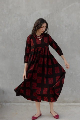 Orah black and red cotton V-neck flared midi dress, boho hand block print - twirl, summer style